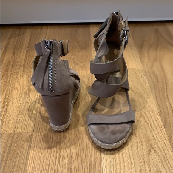 Dolce Vita suede wedge w espadrille detail size 8 - Picture 2 of 3